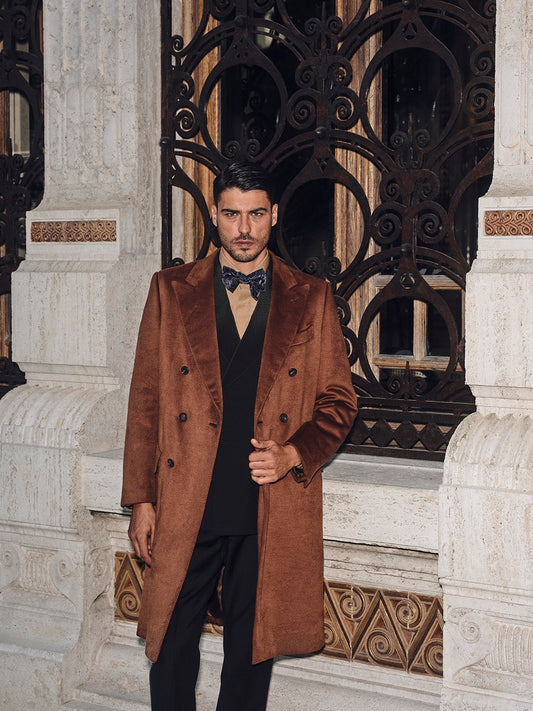 Cappotto Norma doppiopetto in seta tabacco