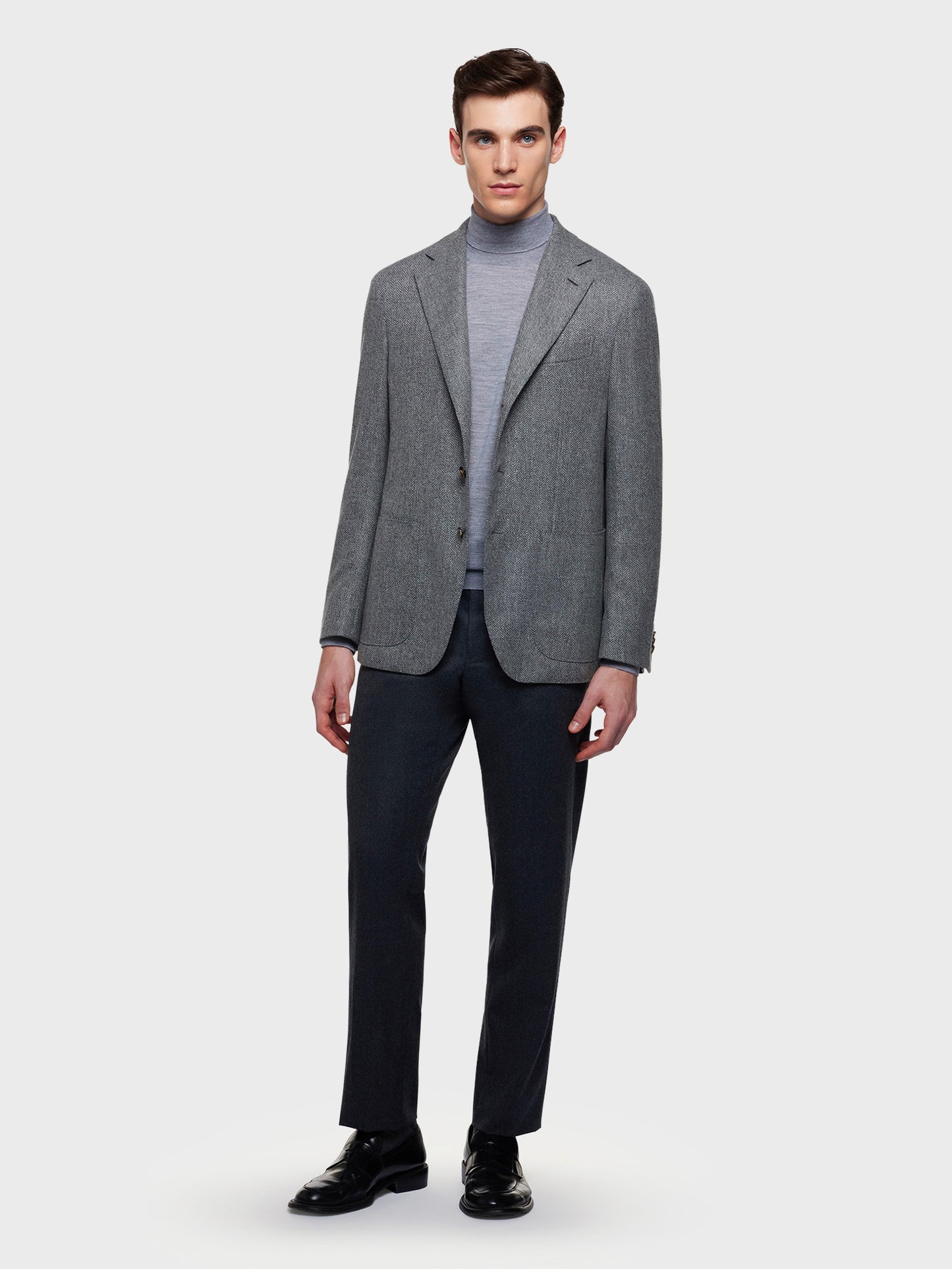 Caruso Menswear Abbigliamento Uomo Giacca aida in lana e cashmere a spina di pesce grigio chiaro total look