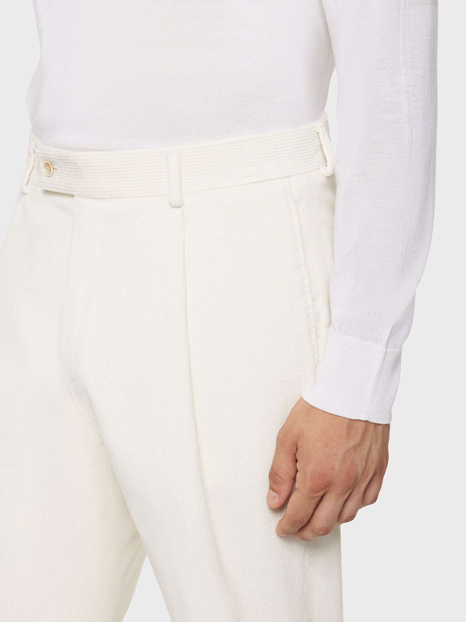 Caruso Menswear Abbigliamento Uomo Pantaloni Pantalone carrot fit in velluto di cotone a coste bianco look 5
