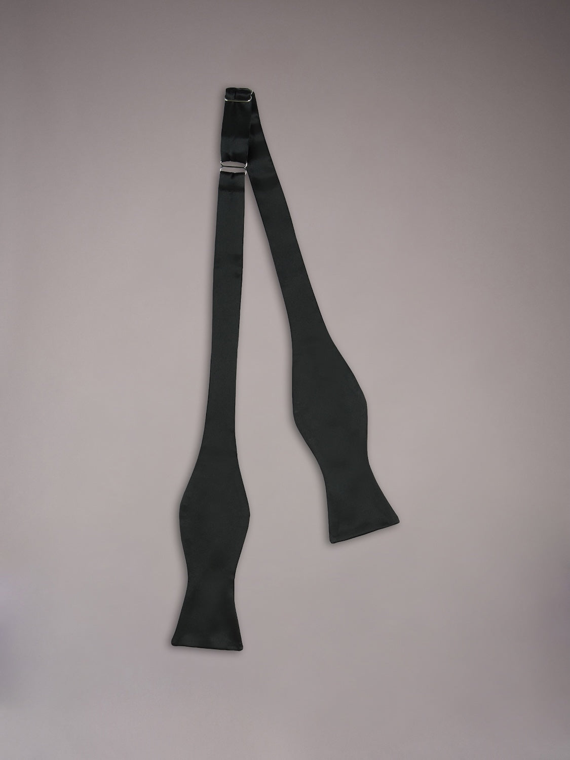 Self-tie bow tie in black silk satin