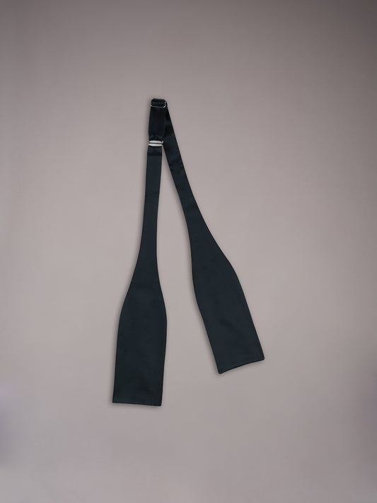 Self-tie bow tie in blue silk satin