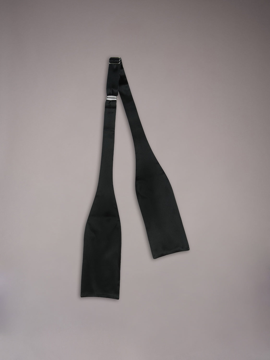 Self-tie bow tie in black silk satin
