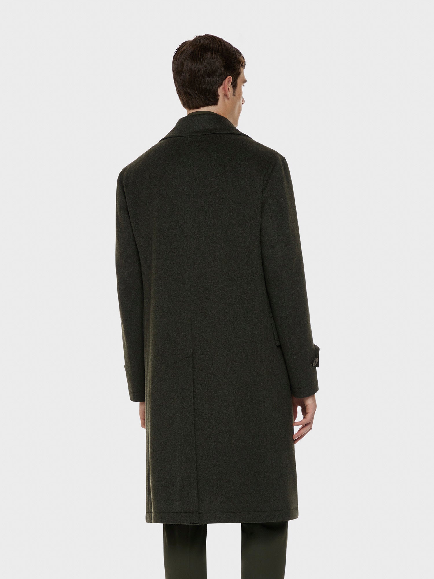 Caruso Menswear Abbigliamento Uomo Cappotto corsaro doppiopetto in beaver di lana verde indossato back