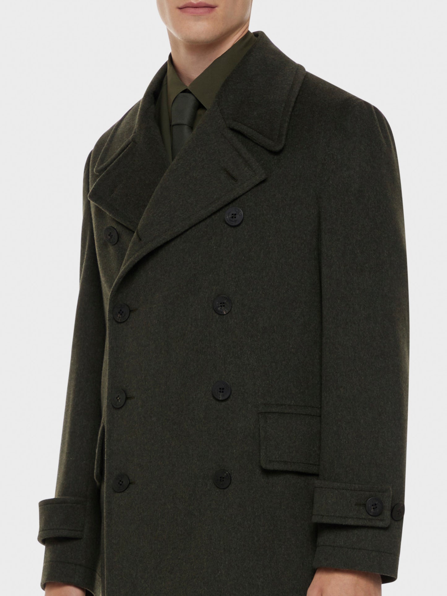 Caruso Menswear Abbigliamento Uomo Cappotto corsaro doppiopetto in beaver di lana verde dettaglio