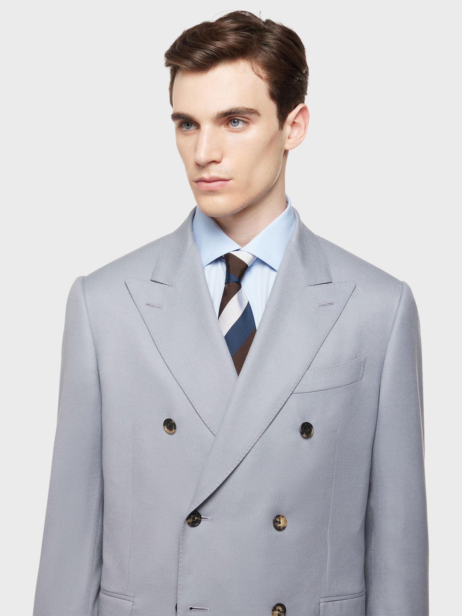 Caruso Menswear Abbigliamento Uomo Giacca norma doppiopetto in flanella di lana grigio chiaro dettaglio