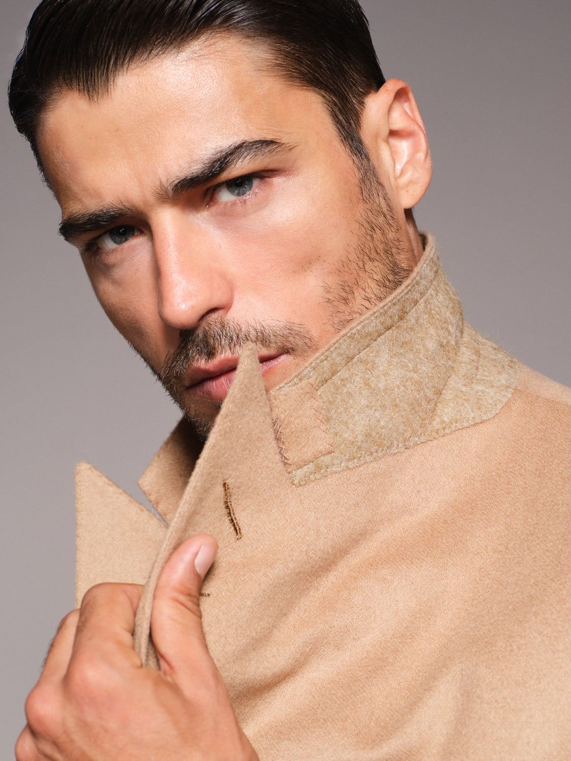 Norma double-breasted coat in beige camel