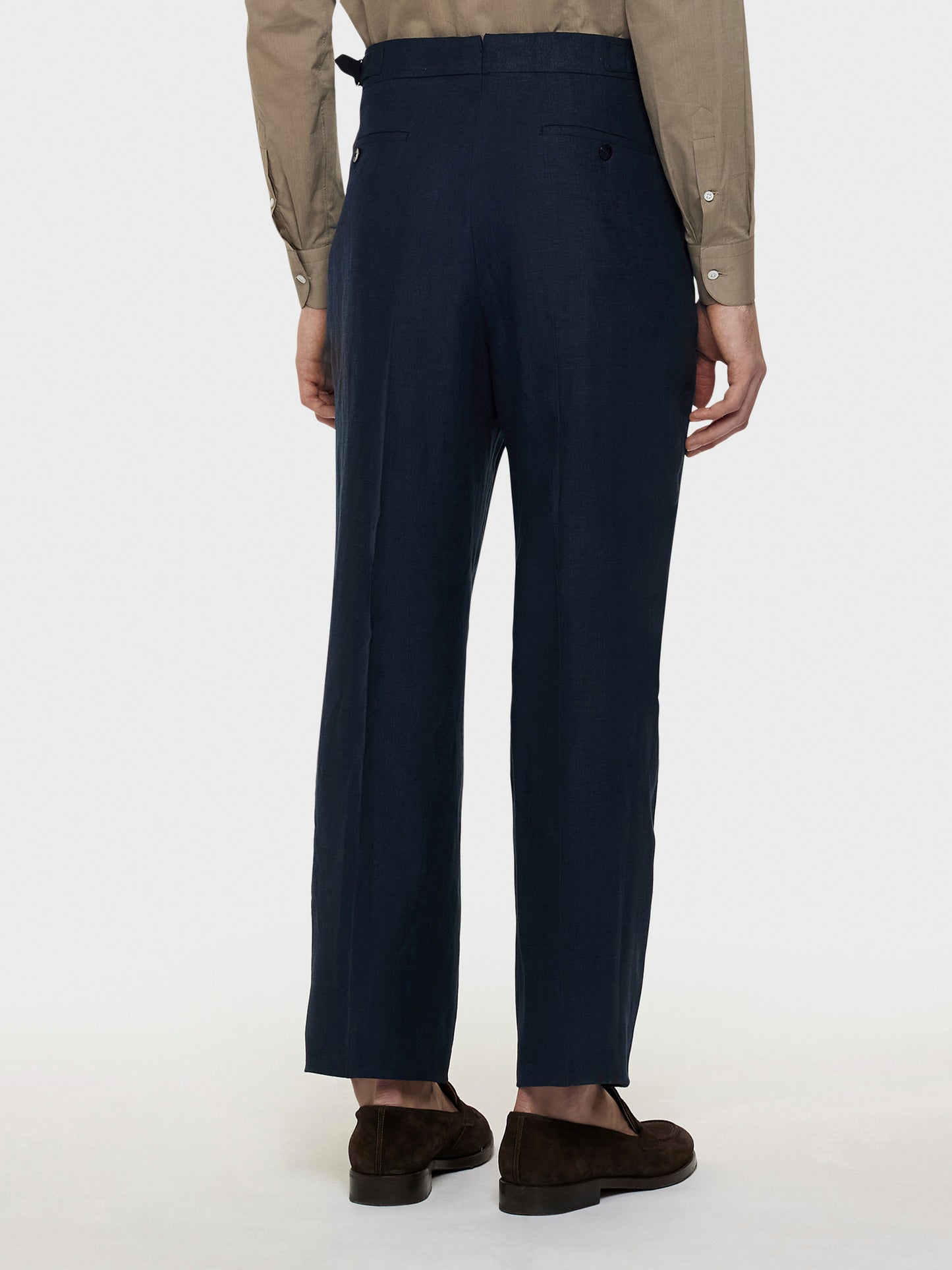 Caruso Menswear Abbigliamento Uomo Pantalone in lino blu indossato back