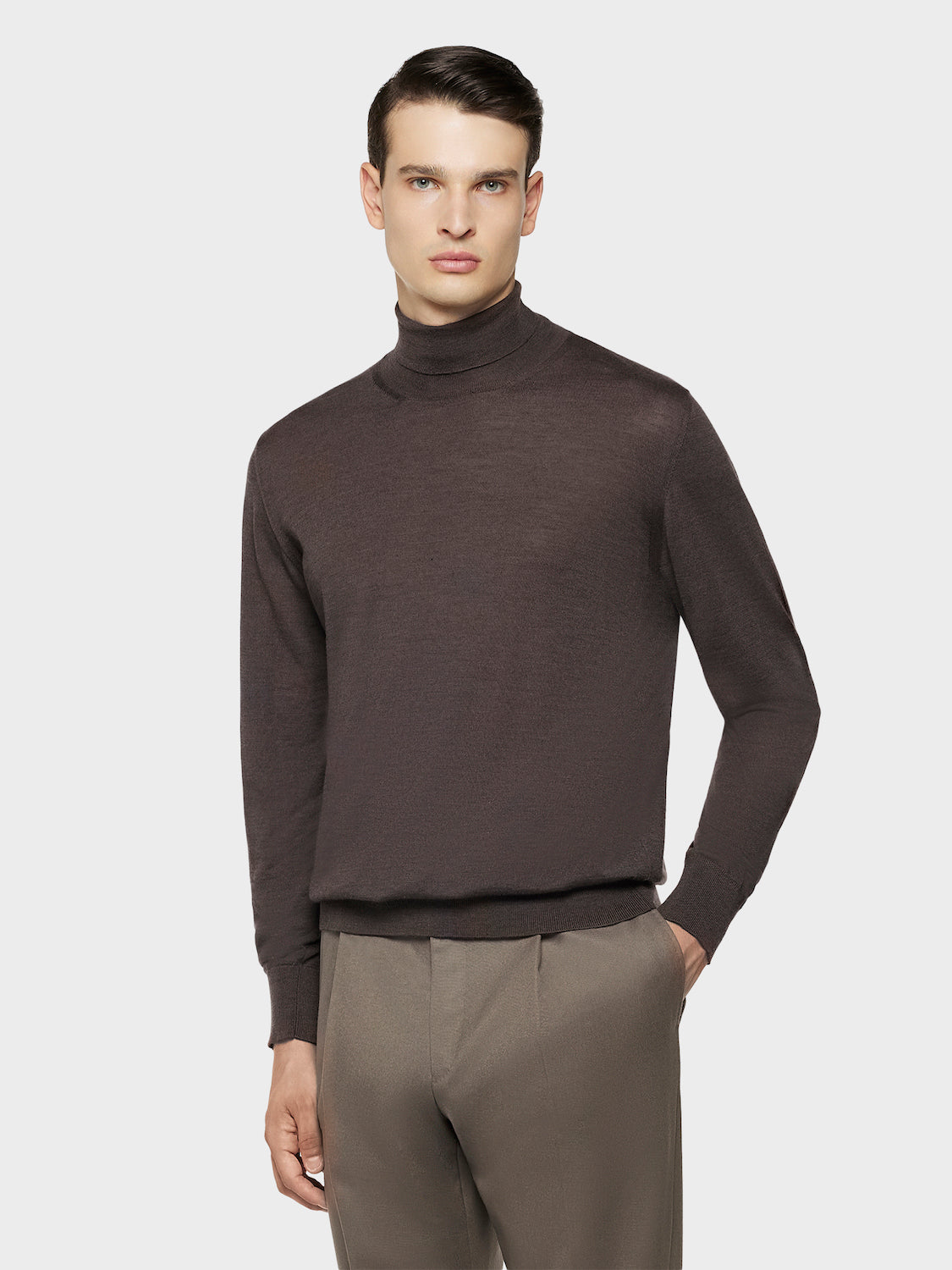 Caruso Menswear Abbigliamento Uomo Maglieria Dolcevita in lana, seta e cashmere marrone look 1